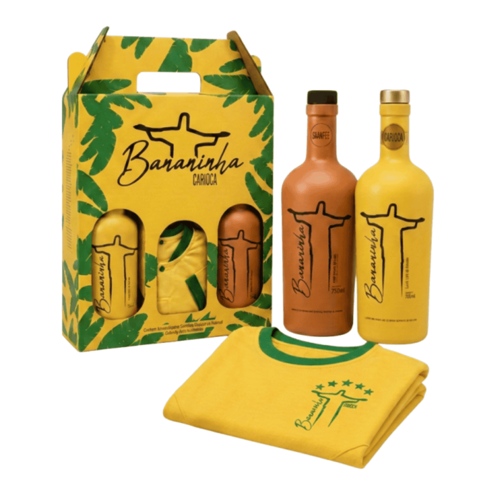 Kit da Copa com 2 Licores Bananinha Carioca 750ml + Camiseta Masculina Retrô